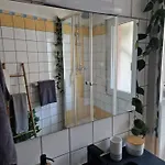 Antoine, Madamedemconciergerie Apartment
