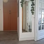 Antoine, Madamedemconciergerie Apartment Reims