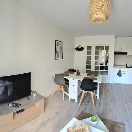 Antoine, Madamedemconciergerie *