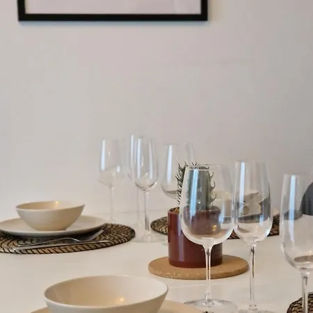 Antoine, Madamedemconciergerie Reims