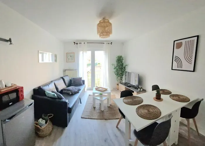 Antoine, Madamedemconciergerie * Reims