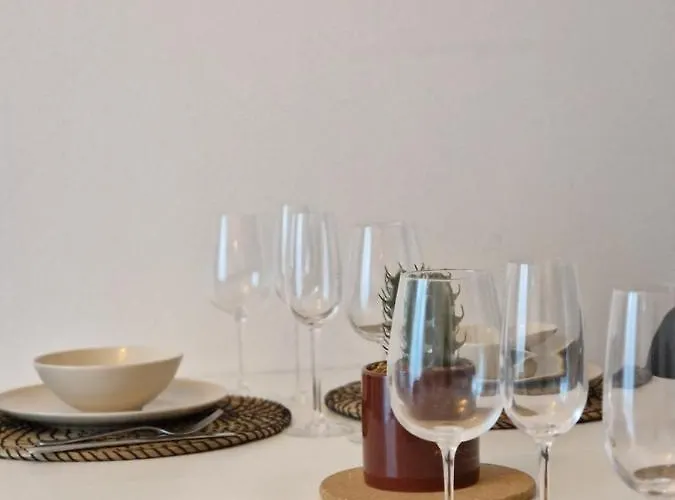 Antoine, Madamedemconciergerie Reims