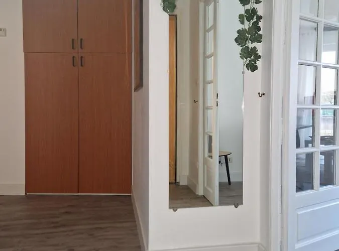 Antoine, Madamedemconciergerie Apartment Reims