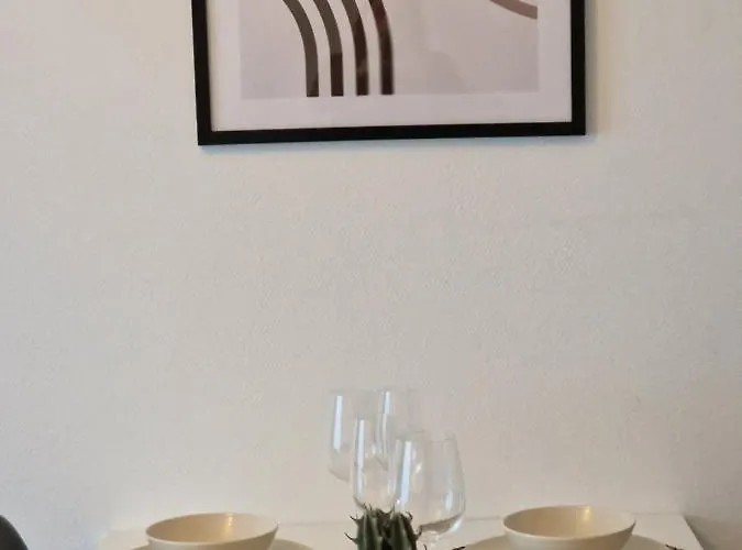 Antoine, Madamedemconciergerie Apartment Reims